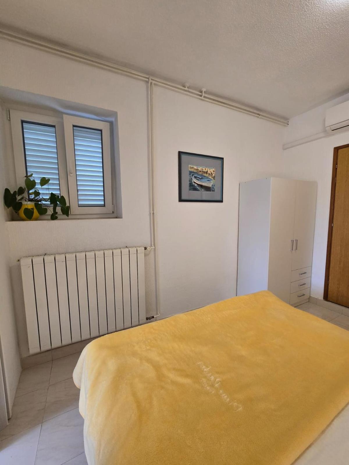 Banjol Apartment Ella מראה חיצוני תמונה